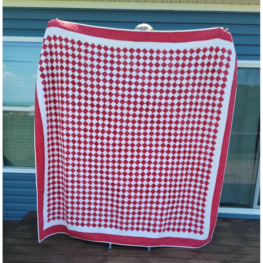 American Living x Ralph Lauren Red White Diamond Check Quilt Queen Size 88'x88'